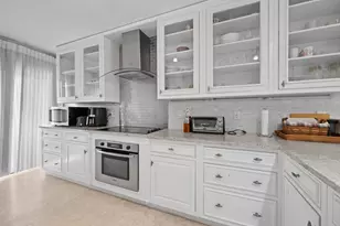 13329 Polo Club Rd, Wellington, FL 33414 - Photo 7