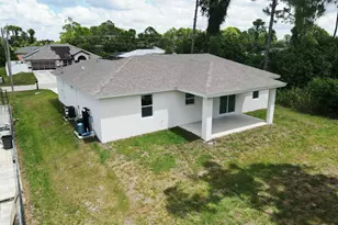 2617 10th St W, Lehigh Acres, FL 33971 - Photo 9