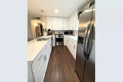568 Burgundy L, Delray Beach, FL 33484 - Photo 1