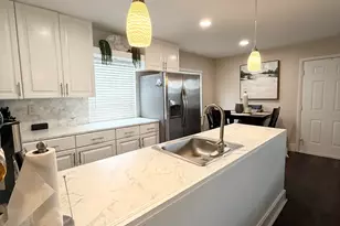 568 Burgundy L, Delray Beach, FL 33484 - Photo 5