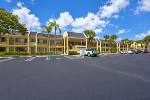 1509 Meadows Cir W, Boynton Beach, FL 33436 - Photo 1