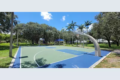 1509 Meadows Circle W, Boynton Beach, FL 33436 - Photo 27