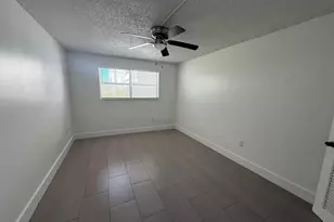 8225 Sunrise Lakes Blvd, Sunrise, FL 33322 - Photo 11