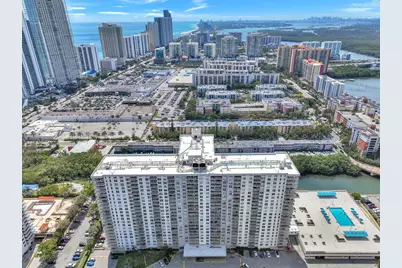230 174th Street #Apt 417, Sunny Isles Beach, FL 33160 - Photo 35