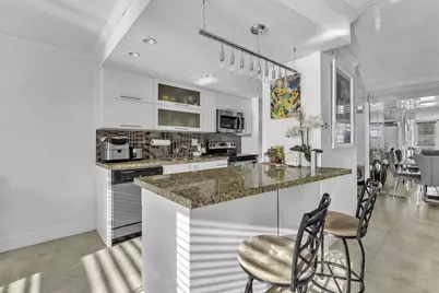 230 174th Street #Apt 417, Sunny Isles Beach, FL 33160 - Photo 9
