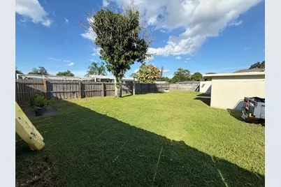 662 SW Branford Drive, Port Saint Lucie, FL 34983 - Photo 15