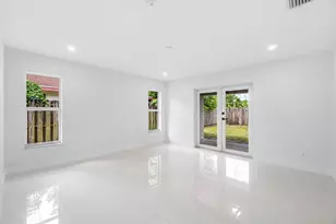 4879 Lincoln Rd, Delray Beach, FL 33445 - Photo 13