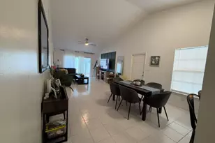 1437 Royal Forest Ct, West Palm Beach, FL 33406 - Photo 13