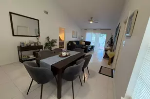 1437 Royal Forest Ct, West Palm Beach, FL 33406 - Photo 9