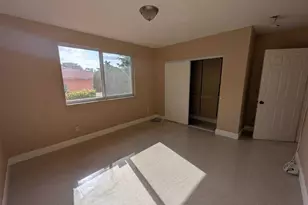 1571 NE 109th St, Miami, FL 33161 - Photo 7