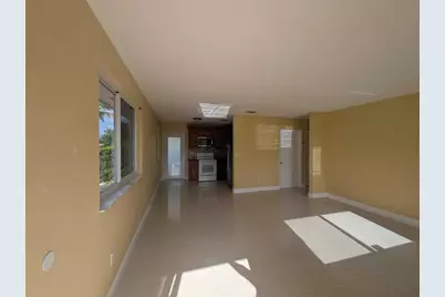 1571 NE 109th Street #2, Miami, FL 33161 - Photo 5