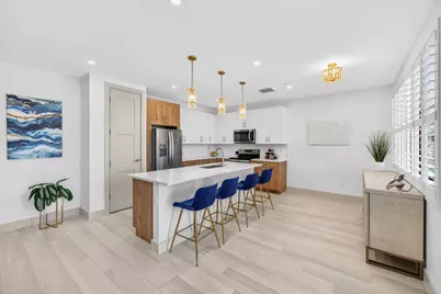410 SE 12th Court, Fort Lauderdale, FL 33316 - Photo 9