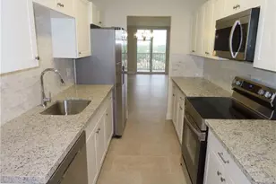 250 Jacaranda Dr, Plantation, FL 33324 - Photo 1