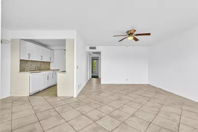 3076 Cornwall D, Boca Raton, FL 33434 - Photo 11