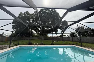 142 NE Bracken Rd, Port Saint Lucie, FL 34983 - Photo 5