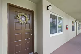 13055 SW 15th Ct, Pembroke Pines, FL 33027 - Photo 5