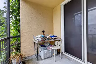 946 NE 24th Ave, Hallandale Beach, FL 33009 - Photo 41