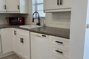 9440 SW 8th St, Boca Raton, FL 33428 - Photo 5