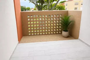 10229 NW 9th Street Circle, Miami, FL 33172 - Photo 3