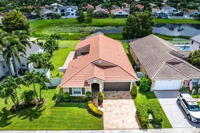 5054 Prairie Dunes Village Circle, Lake Worth, FL 33463 - Photo 1