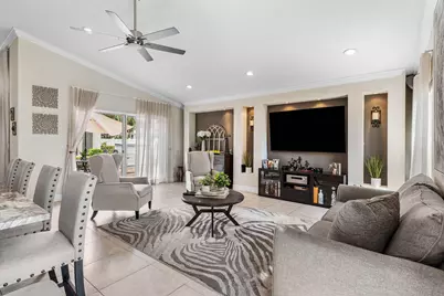 5054 Prairie Dunes Village Circle, Lake Worth, FL 33463 - Photo 5