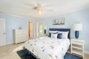 121 Tacoma Ln, Palm Beach Shores, FL 33404 - Photo 9