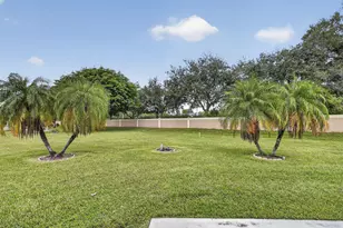3914 Dafilee Cir, West Palm Beach, FL 33417 - Photo 33