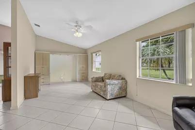 3914 Dafilee Circle, West Palm Beach, FL 33417 - Photo 13