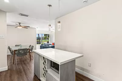 1121 N 66th Terrace, Hollywood, FL 33024 - Photo 7