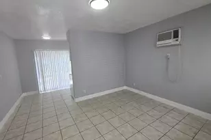 16951 NE 18th Ave, North Miami Beach, FL 33162 - Photo 5
