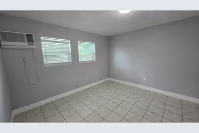 16951 NE 18th Avenue #6, North Miami Beach, FL 33162 - Photo 7