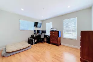 2621 NE 51st Ct, Lighthouse Point, FL 33064 - Photo 9