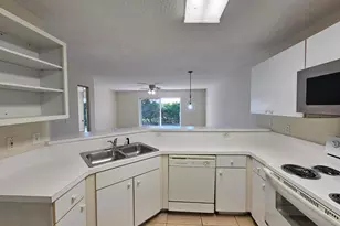 145 Fox Meadow Run, Jupiter, FL 33458 - Photo 5