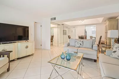 6850 10th Avenue N #206, Lake Worth, FL 33467 - Photo 5
