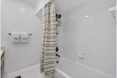 407 Brackenwood Lane S, Palm Beach Gardens, FL 33418 - Photo 31