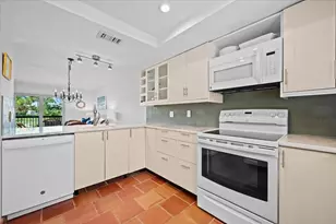 18350 SE Wood Haven Ln, Jupiter, FL 33469 - Photo 7