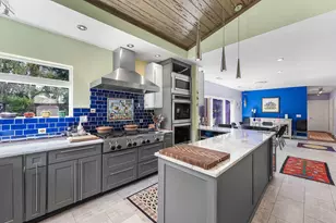 742 Park Dr W, Boca Raton, FL 33432 - Photo 9