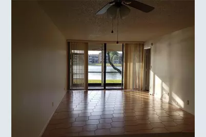 6010 Coral Lake Drive #110, Margate, FL 33063 - Photo 7
