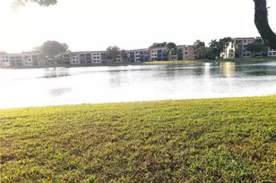 6010 Coral Lake Dr, Margate, FL 33063 - Photo 21