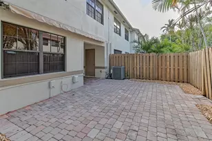 223 City View Dr, Fort Lauderdale, FL 33311 - Photo 21