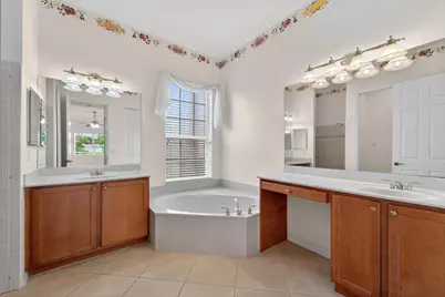512 SW Lake Manatee Way, Port Saint Lucie, FL 34986 - Photo 27