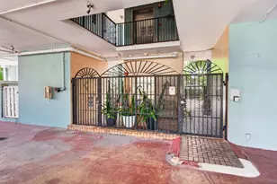 180 SE 20th Ave, Deerfield Beach, FL 33441 - Photo 5