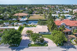 2265 NE 24th St, Lighthouse Point, FL 33064 - Photo 45