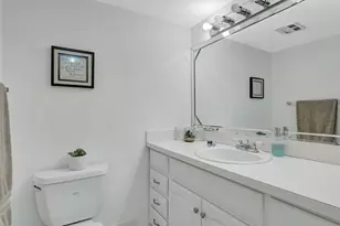 4750 NW 22nd Ct, Lauderhill, FL 33313 - Photo 7