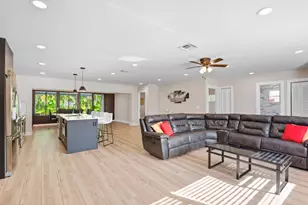 6880 Kingston Dr, Lake Worth, FL 33462 - Photo 3