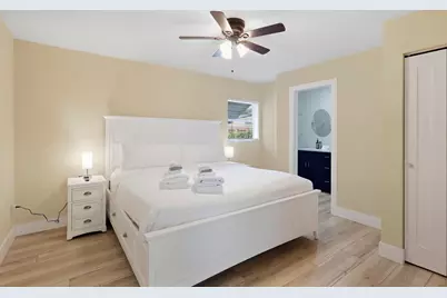 6880 Kingston Drive, Lake Worth, FL 33462 - Photo 23
