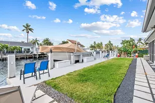 300 SE 10th St, Pompano Beach, FL 33060 - Photo 29