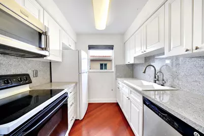 2701 Middle River Drive #11, Fort Lauderdale, FL 33306 - Photo 5