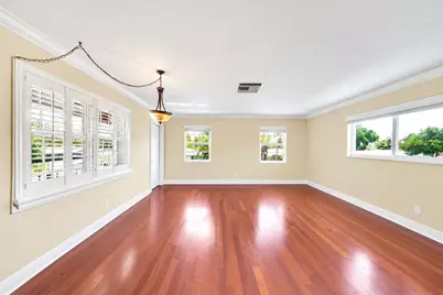 2701 Middle River Drive #11, Fort Lauderdale, FL 33306 - Photo 1