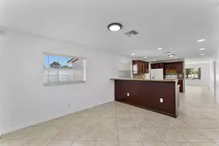 105 NW 7th Ct, Deerfield Beach, FL 33441 - Photo 5